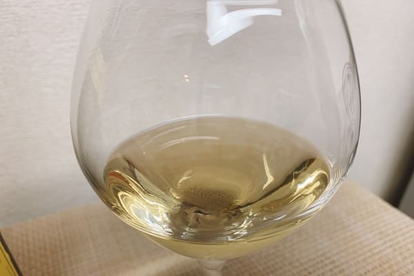トリンバックのゲヴュルツトラミネールグラス